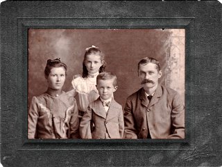 Casper and Elise (Zimmerli) Hammerly with Anna and Fred C.